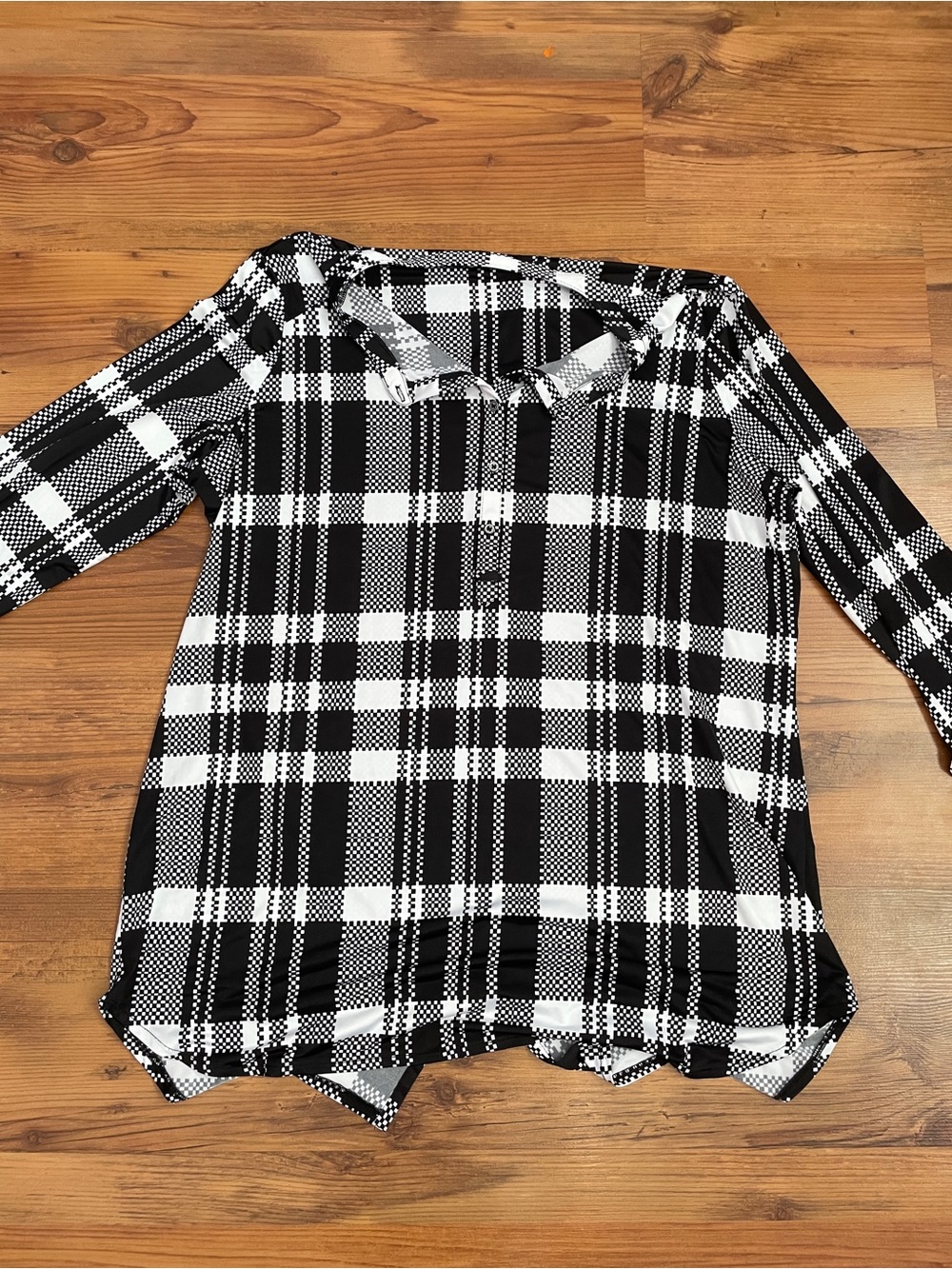 Peter Nygard Black and White Plaid Button-Front Tunic